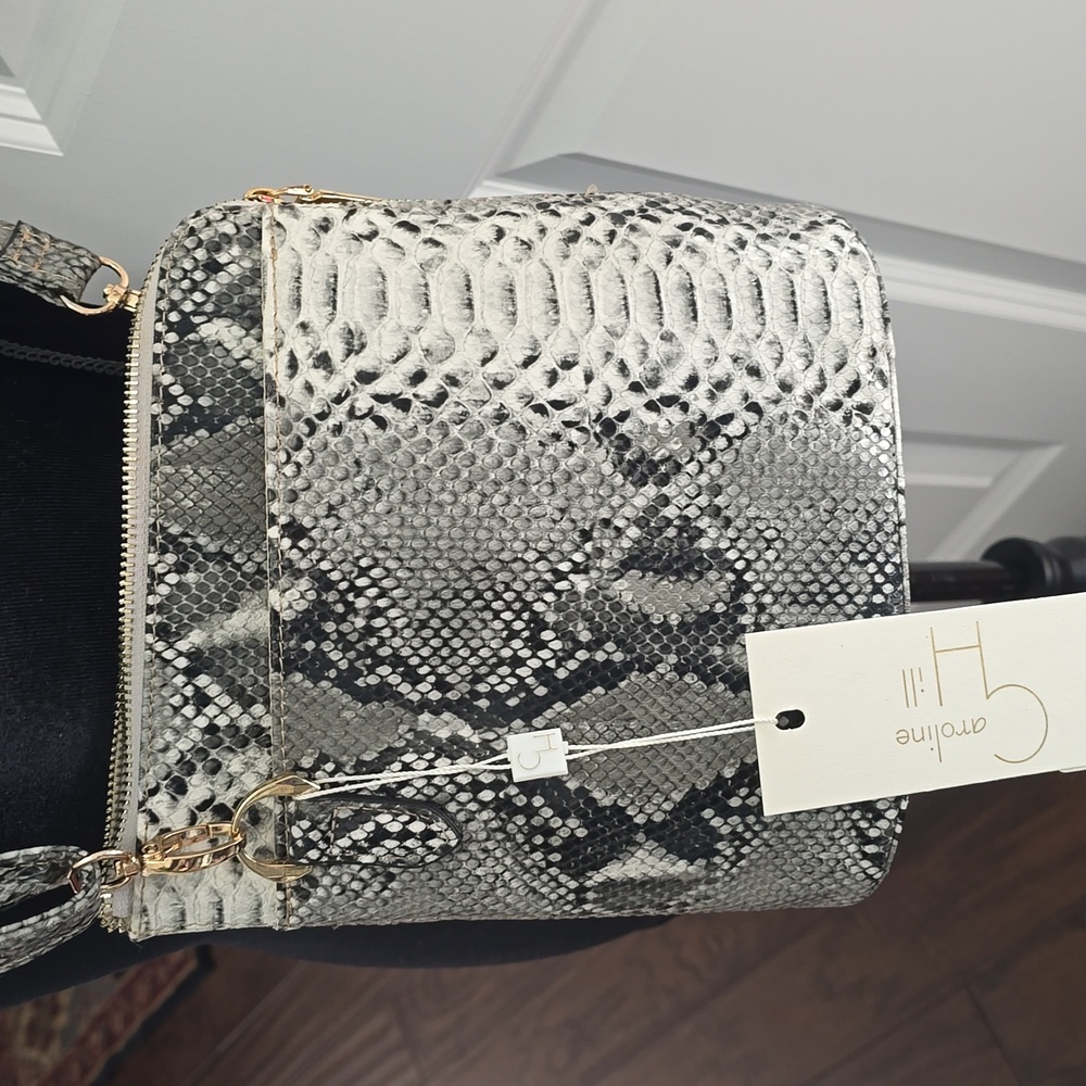 Caroline Hill Gardner Crossbody